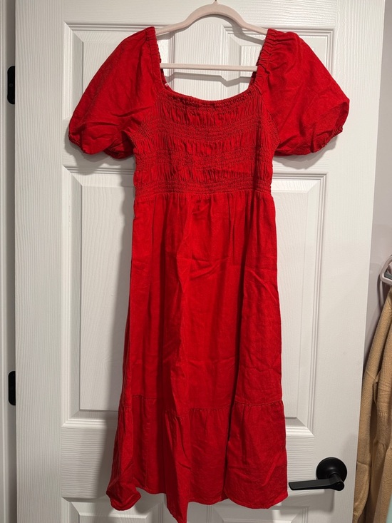Isabel Maternity by Ingrid & Isabel Dresses & Skirts - Isabel Maternity by Ingrid & Isabel Red Smocked Puff-Sleeve Midi Dress